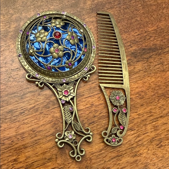 no brand Other - Jeweled Handheld Mirror and Comb Set